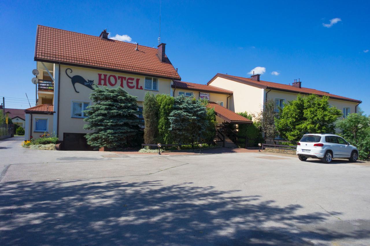 Hotel Kot Siestrzen 외부 사진